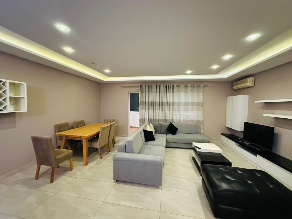 Jepet Me Qera Apartament 2+1+2 Tualete +2 Ballkone