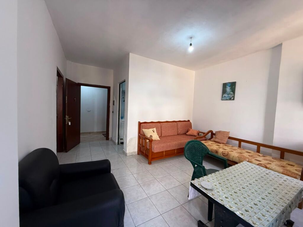 SHITEN 3 APARTAMENTE ME CMI9M TOTAL 155,000 EURO