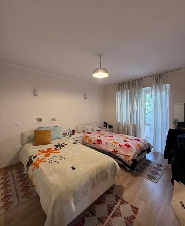 Apartament 1+1 per shitje Bulevardi Bajram Curri !