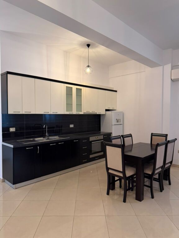 Apartament 1+1 me qera tek Vilat Gjermane | 380 MIJE LEKE
