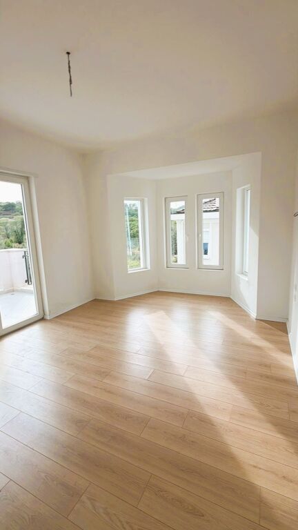 🏡✨VILLA DI LUSSO SU 3 PIANI IN VENDITA – COLLINA VERDE, VICINO A TEG🔥