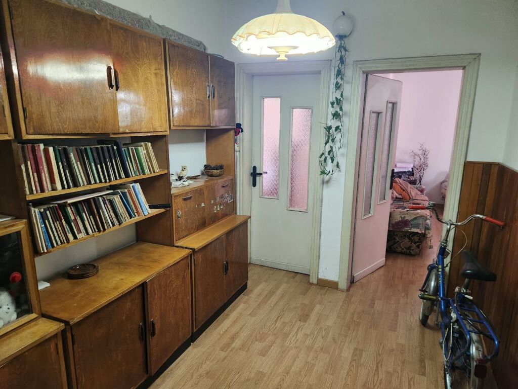 Apartament 1+1 per qera Pazari i Ri !