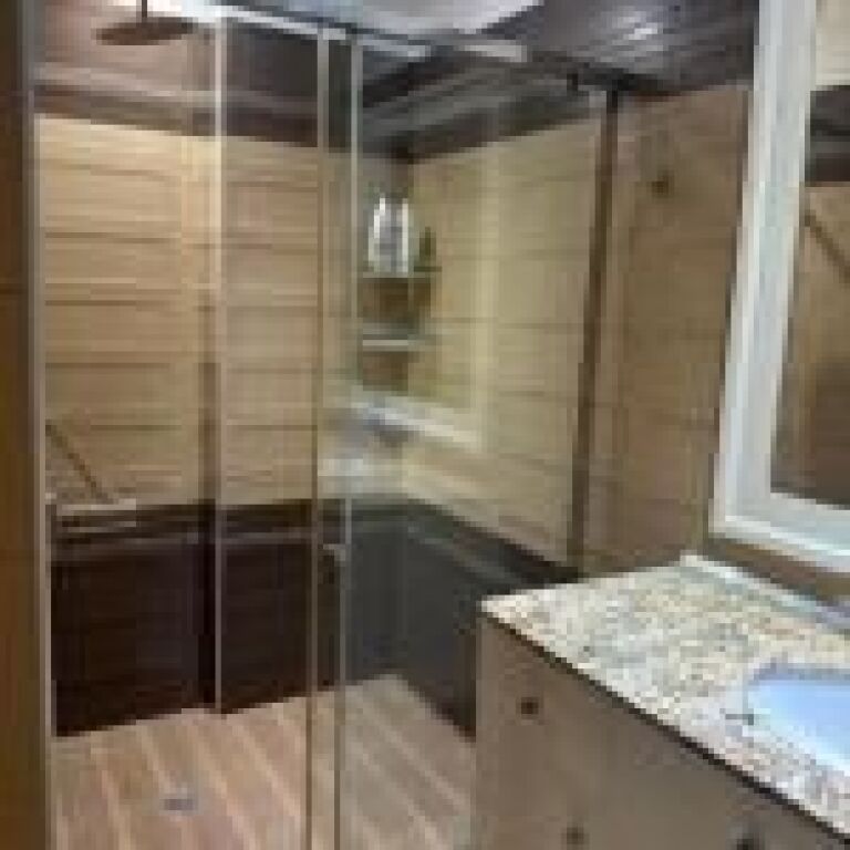 Apartament 2+1 i Mobiluar për Shitje pranë Square 21, Tiranë