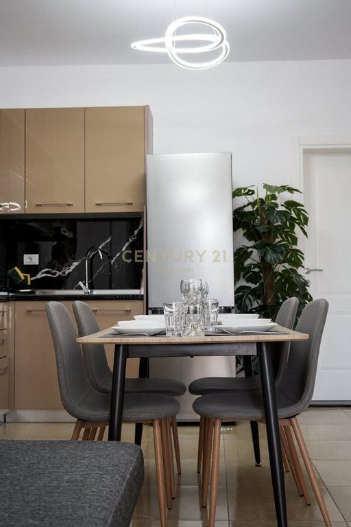 Apartament me Qera 1+1 ne Plazh Iliria!
