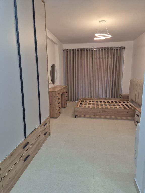 Affitto | Apartament 2 + 1 | Rruga e Elbasanit | 850 €/mese