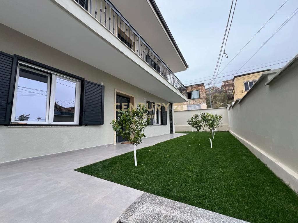 PRIVATE HOUSE FOR SALE, NEAR THE "EFTALI KOCI" SCHOOL, DURRES !