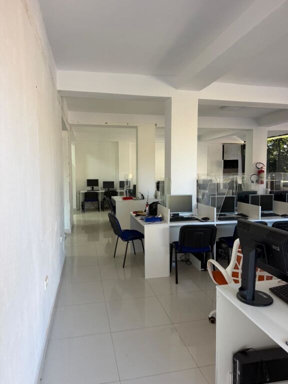 Rent | Ambjent Biznesi | Rruga e Dibrës | 2000 €/month