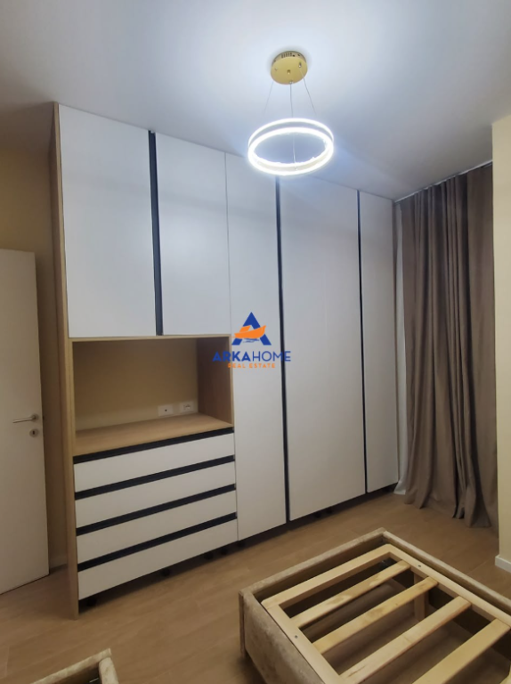 APARTMENT FOR RENT 2+1+2+PARKING SPACE AT LIQENI I THATE 1200 EURO