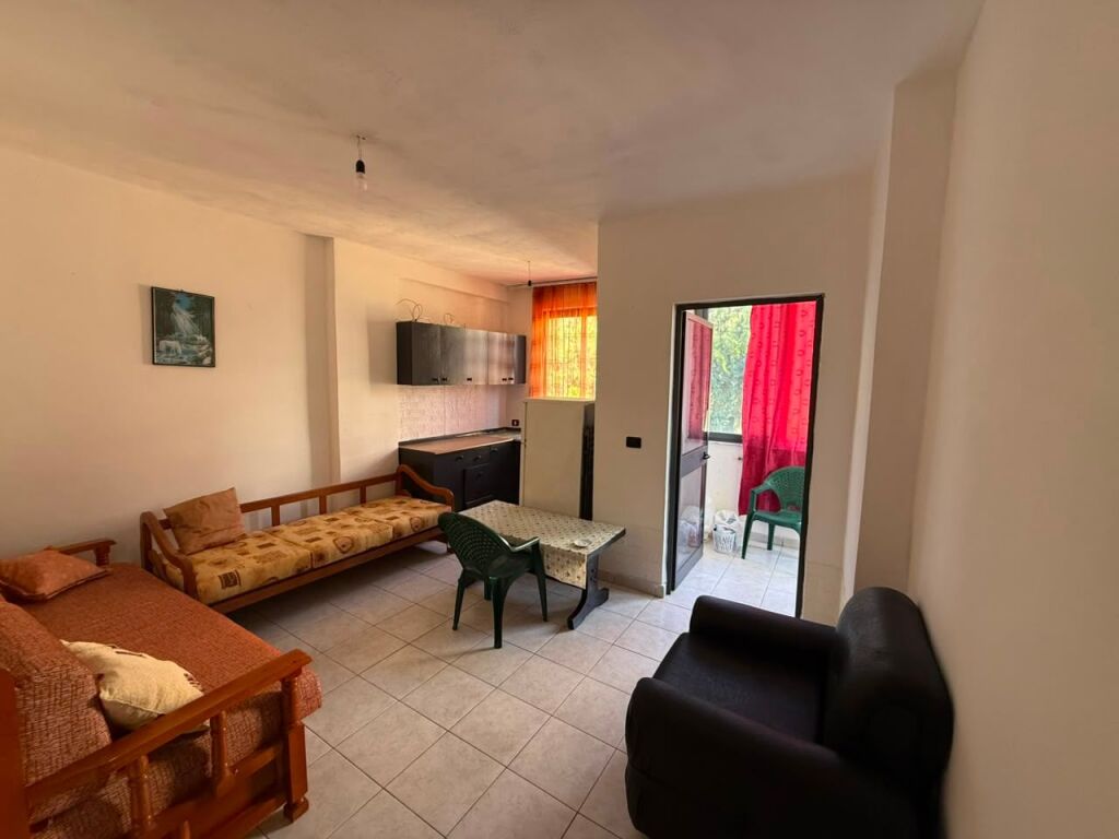SHITEN 3 APARTAMENTE ME CMI9M TOTAL 155,000 EURO