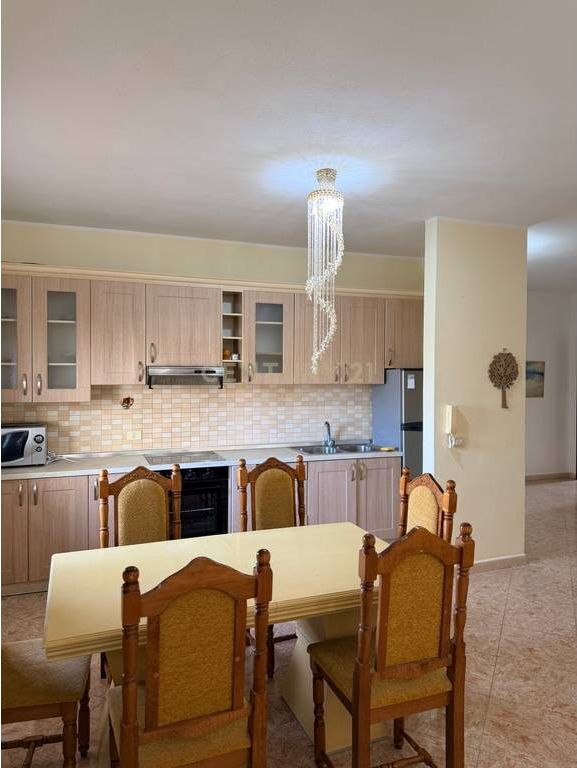 2+1+2 Apartment for Rent at the Fruit and Vegetable Market, Durrës - 500€ | 138 m²