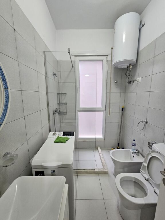 Tek Ish UET Nsharaku, Jepet Me Qira Apartament 2+1+2 I Mobiluar!