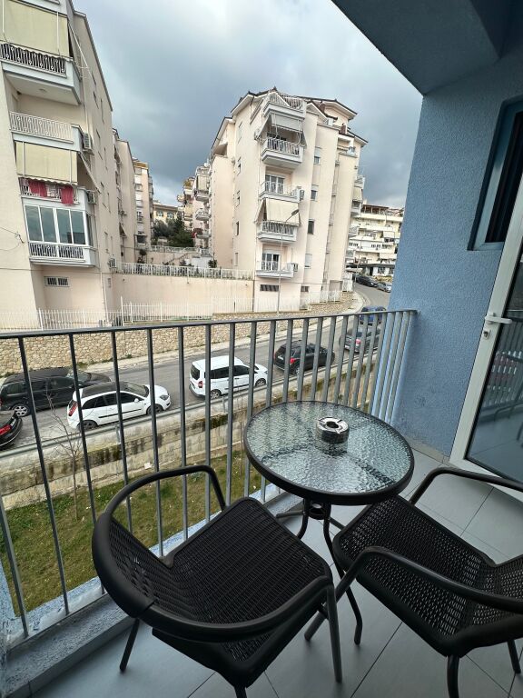 Apartament 1+1 me qera Rezidenca OxA Fresk (Rr. Dalip Topi) 45.000 Leke. Lirohet datë 24 Nëntor.