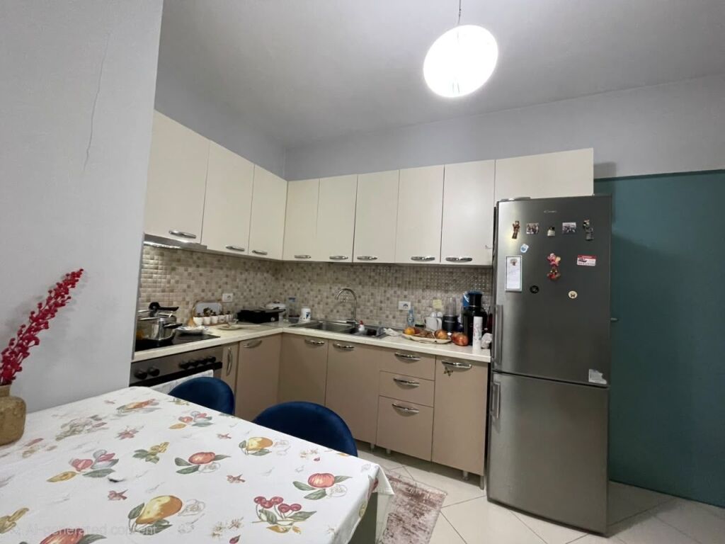 1+1 per Qera tek Kompleksi Kontakt | 60,000 leke