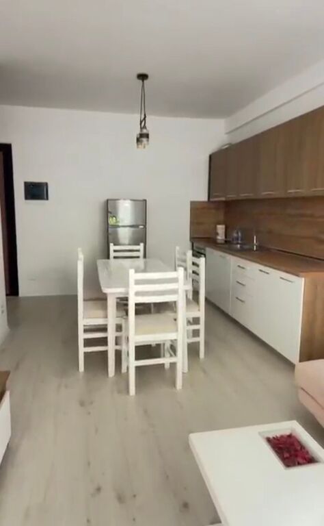 2+1+1 for rent UNIVERS CITY QTU 500 thousand lek