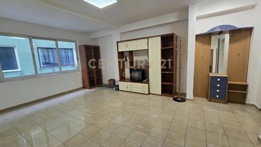 APPARTAMENTO IN AFFITTO PER UFFICI – EX-BLOK
