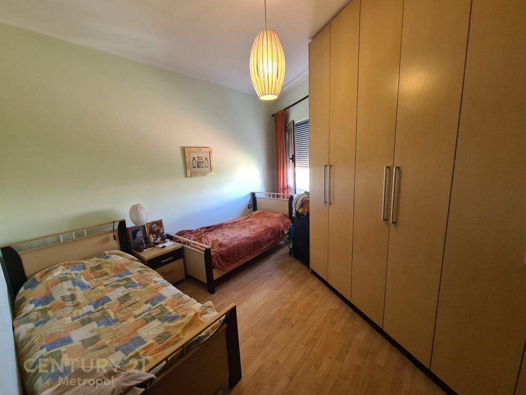 🏡 APARTAMENT 1+1 ME QIRA – ZONA E STADIUMIT DINAMO! 700 € /Muaj 63,000 Lekë /Muaj