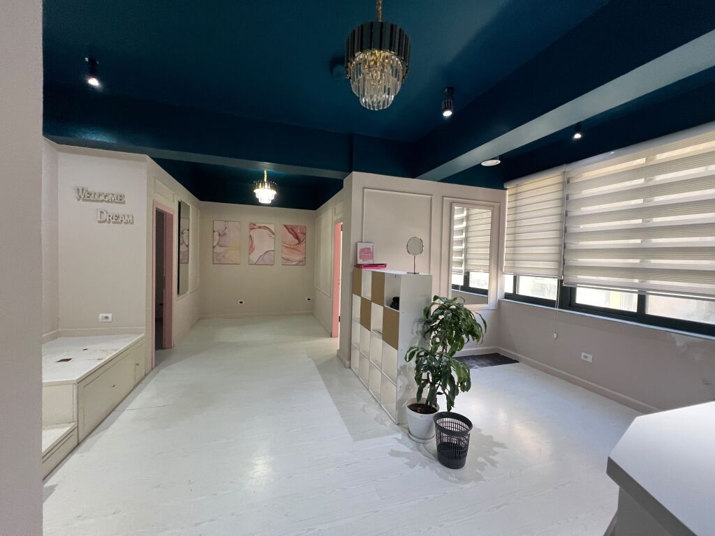Locale commerciale in affitto a “Myslym Shyri”