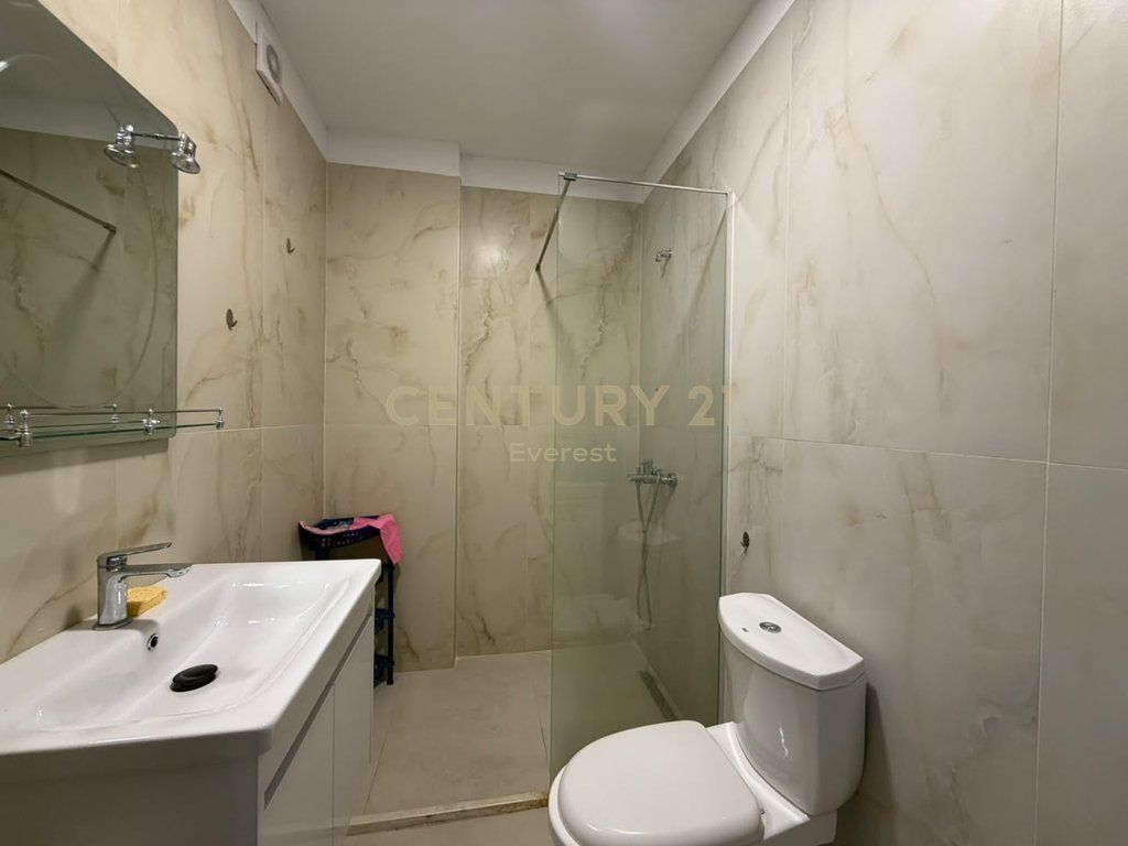 🏡 JEPET ME QIRA APARTAMENT 1+1 – ISH BLLOK, TIRANË