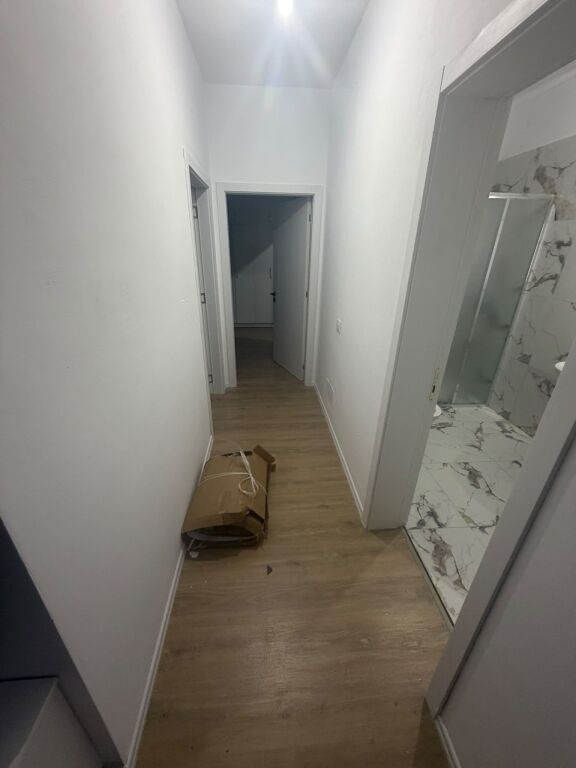 🏡 APARTAMENT 2+1 ME QIRA NË ZONËN "5 MAJI"!