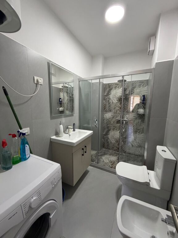 2+1 apartment for rent Tregu Elektrik !