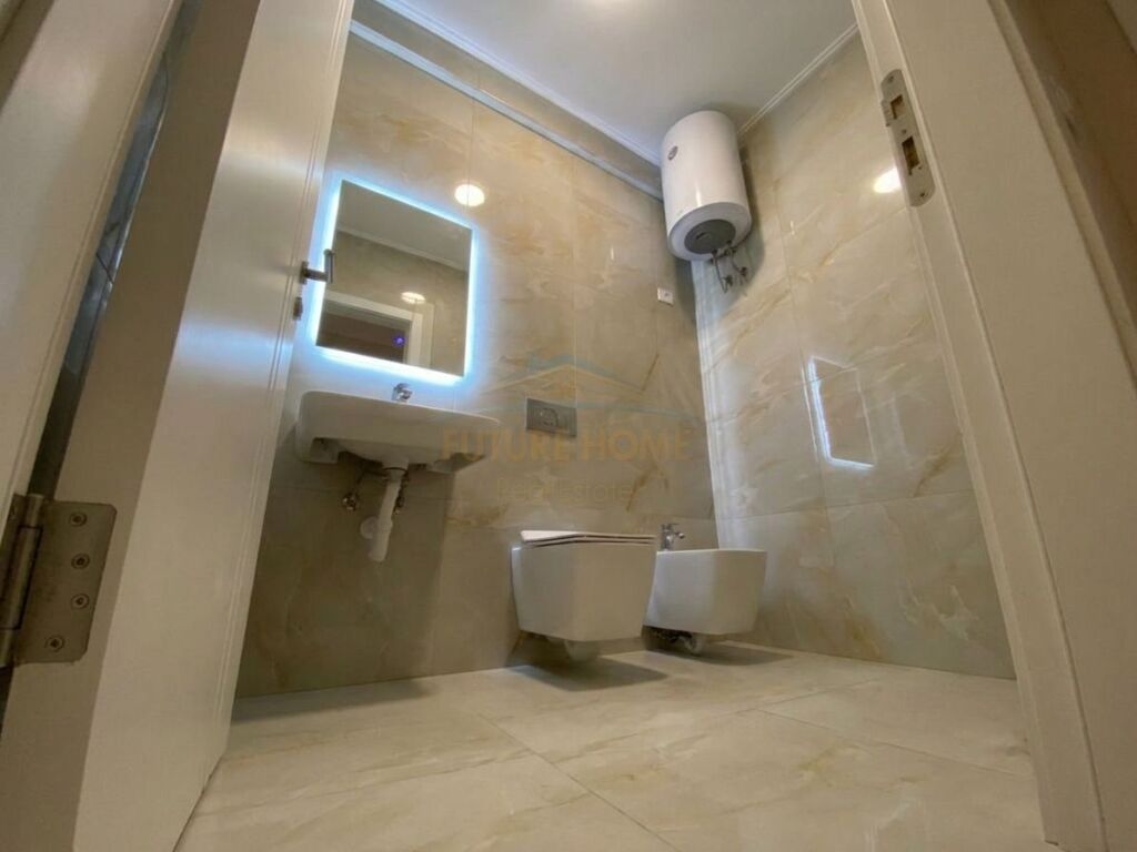 Rent, 2+1+2 apartment + 2 parking spaces, Center