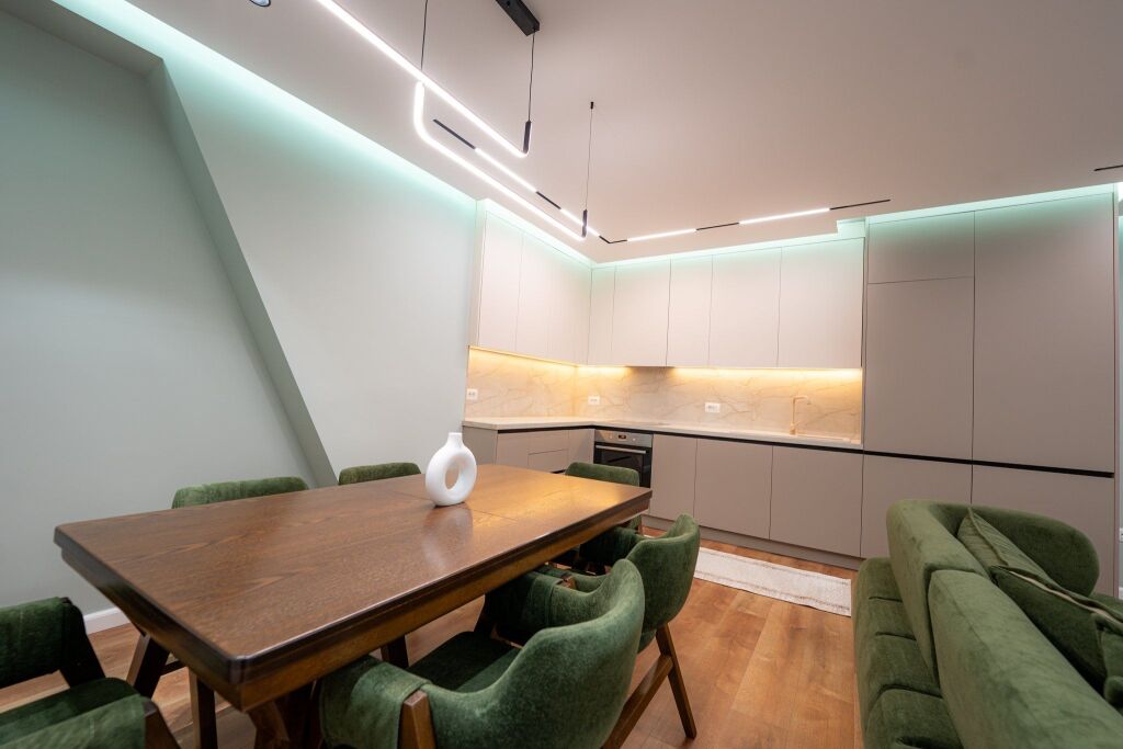 Apartament Me Qera 2+1 Tek Shkolla e Kuqe (ID B2202158) Tirane