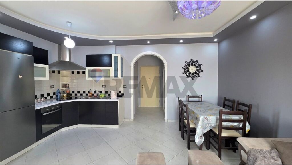 🏡 APARTAMENT 2+1 ME QIRA – PRANË STADIUMIT DHE LUNGOMARES, VLORË!