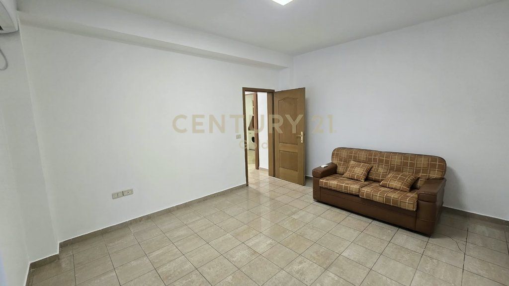 APPARTAMENTO IN AFFITTO PER UFFICI – EX-BLOK