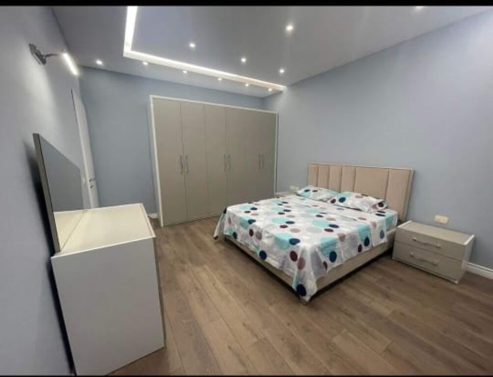 🏠Porcelan,jepet me qera kati i II-te i nje vile,3+1+2,i mobiluar 70,000Leke