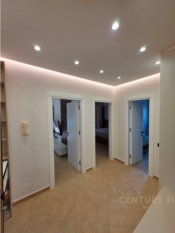 JEPET ME QERA APARTAMENT 1+1 PRANE MIAMI BEACH!