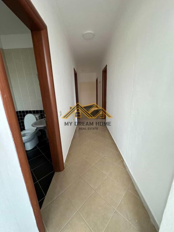Shitet Apartament 2+1+2T tek Shkembi i Kavajes me pamje deti vija e dyte