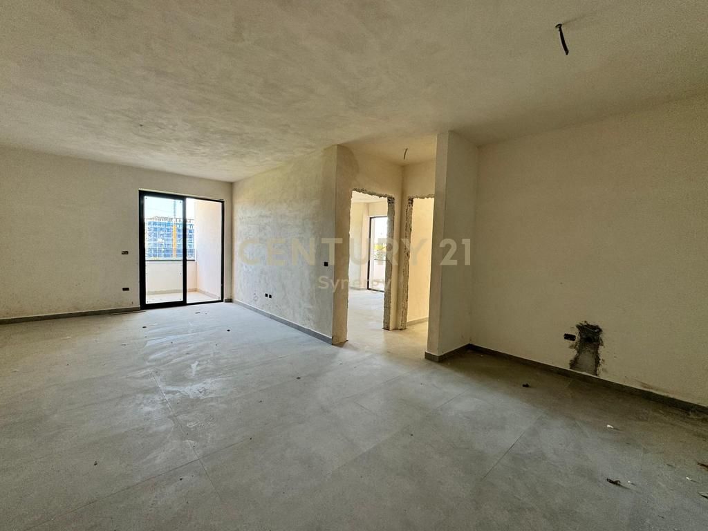 OCCASIONE 1000 EURO/M2-VENDESI APPARTAMENTO 2+1+2 A GOLEM
