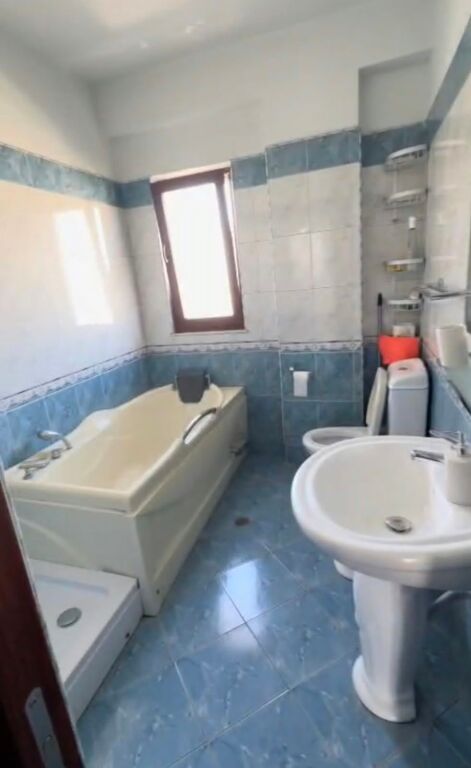 Jepet apartament 2+1+2 me qira tek Fabrika e Miellit , Yzberisht , Astir , Unaza e Re , Misto Mame , Pallati me Shigjeta , Rruga e Kavajes .   