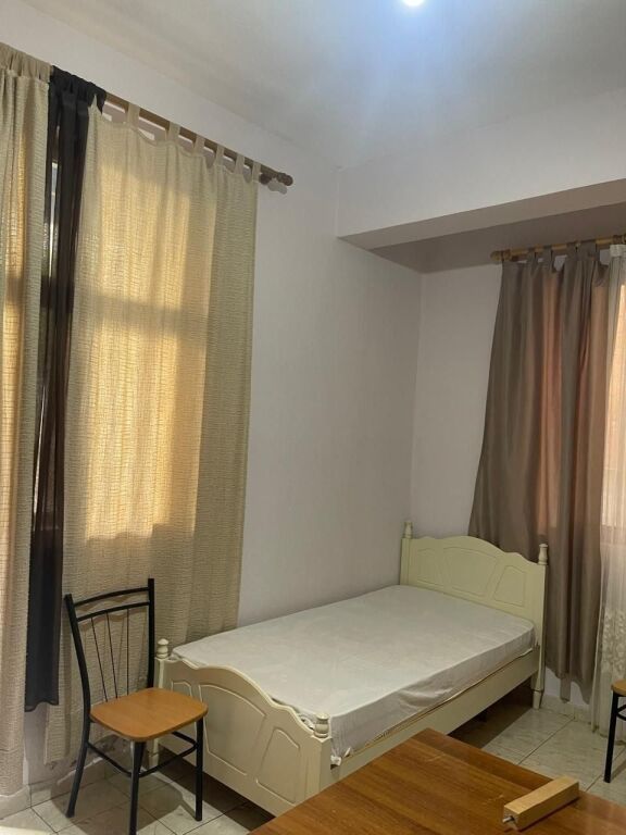 GARSONIERE 25,000 LEKE QYTET STUDENTI