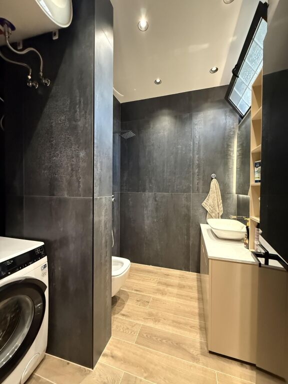 Tek Ish-Hipoteka Prane Spak Shitet Apartament 2+1+2 I Super Investuar Dhe Me Mobilim Modern !