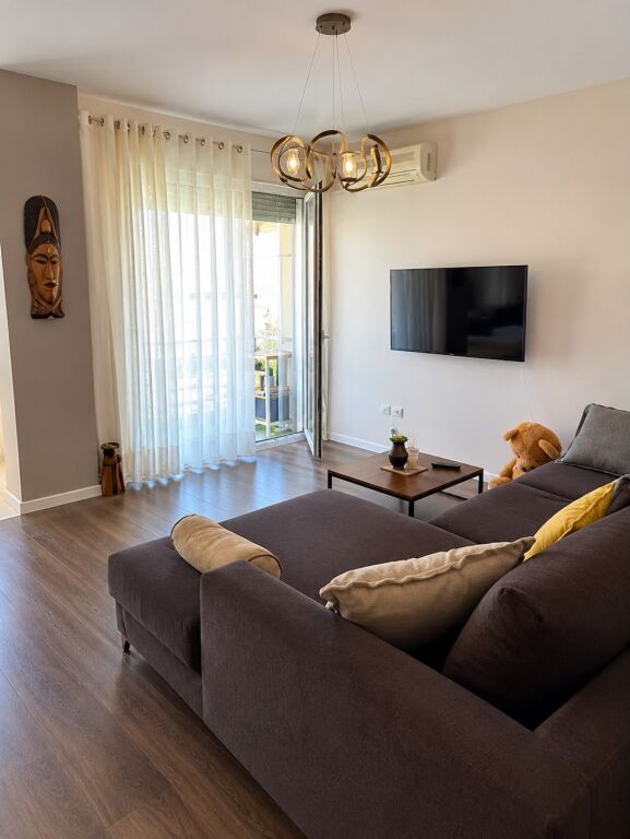 Jepet me qira apartament 2+1