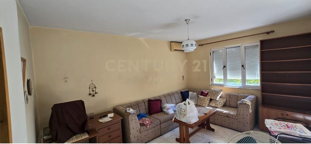 SHITET APARTAMENT 3+1 – SHKOLLA 1 MAJI