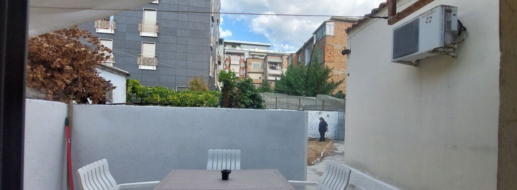 Affitto | Ambjent Biznesi | 21 Dhjetori | 700 €/mese