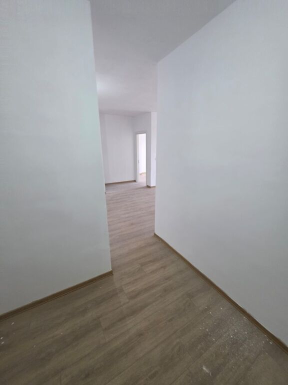 Super appartamento 1+1 in affitto con balcone in via Dibra F ID 5829