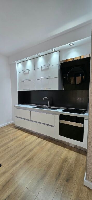 📌 APPARTAMENTO IN AFFITTO 2+1+2 VERANDA + 2 POSTI AUTO - VIA KAVAJËS