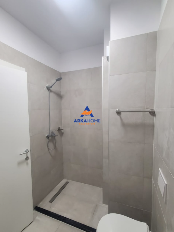 APARTMENT FOR RENT 2+1+2+PARKING SPACE AT LIQENI I THATE 1200 EURO