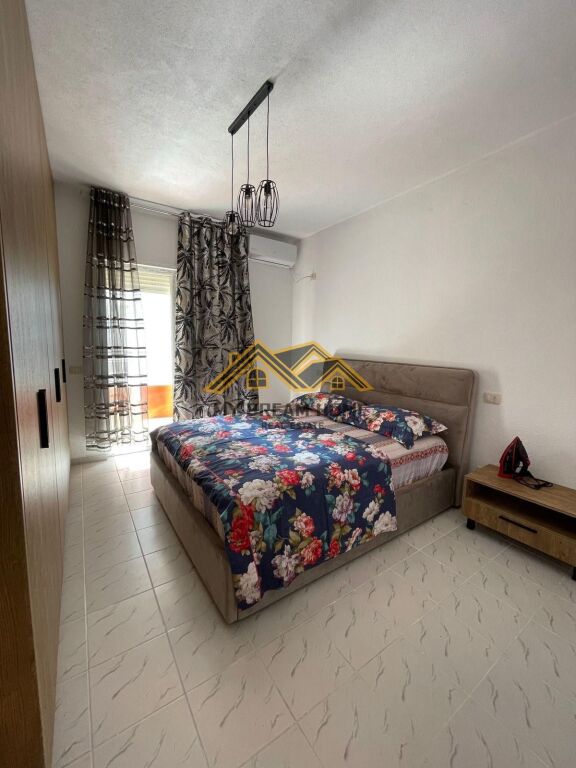 SHITET APARTAMENT 1+1 TEK SHEKMBI KAVAJES