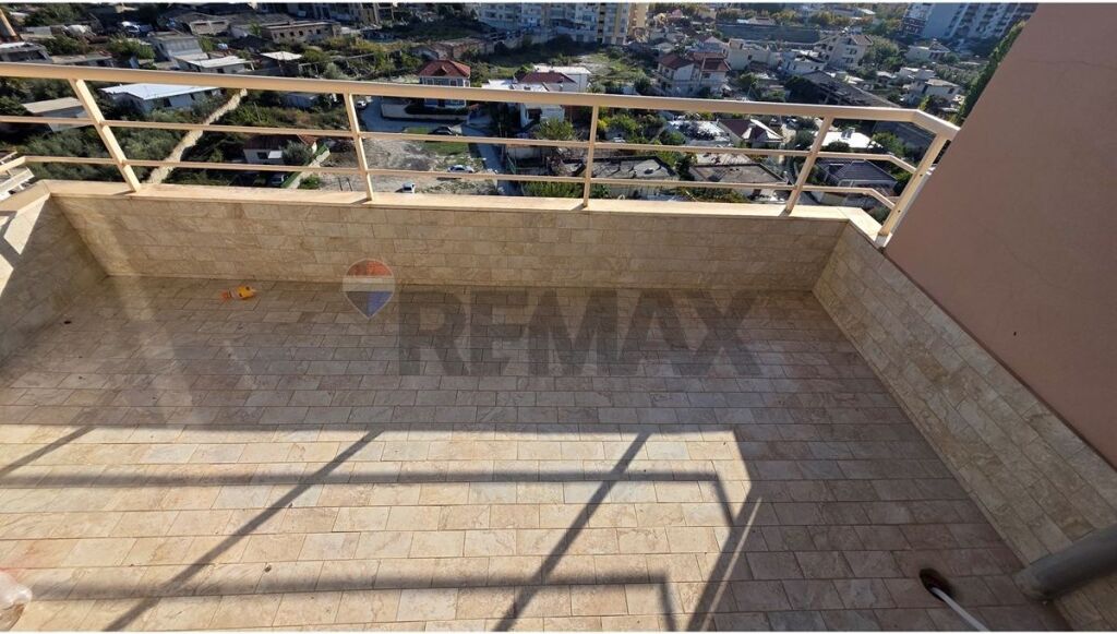 🏡 APARTAMENT 2+1 ME QIRA – PRANË STADIUMIT DHE LUNGOMARES, VLORË!