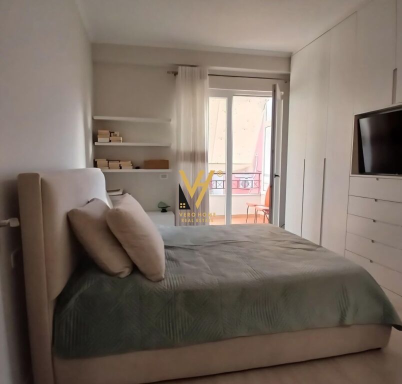 JEPET APARTAMENT 2+1+BLK ME QERA TE KODRA E DIELLIT 65.000 LEKE