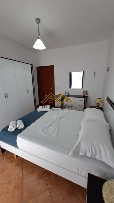 JEPET ME QIRA APARTAMENT 2+1 PLAZH, DURRES.