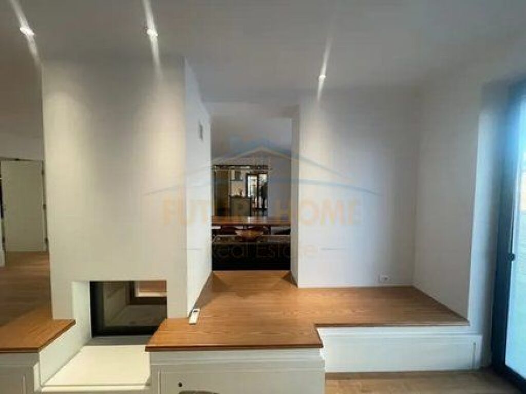 Qera, Penthouse 2+1+2+Post Parkimi, Kompleksi Nobis, Liqeni Artificial.
