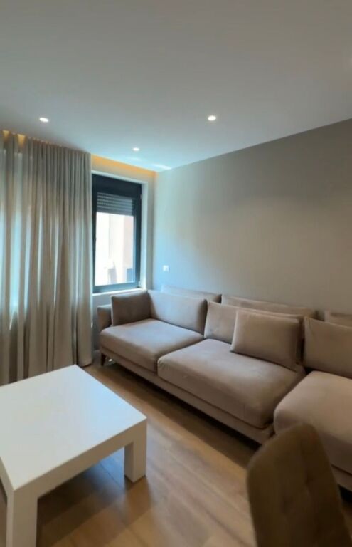 Shitet Apartament 1+1 📍 rr. Elbasanit. 130,000 €