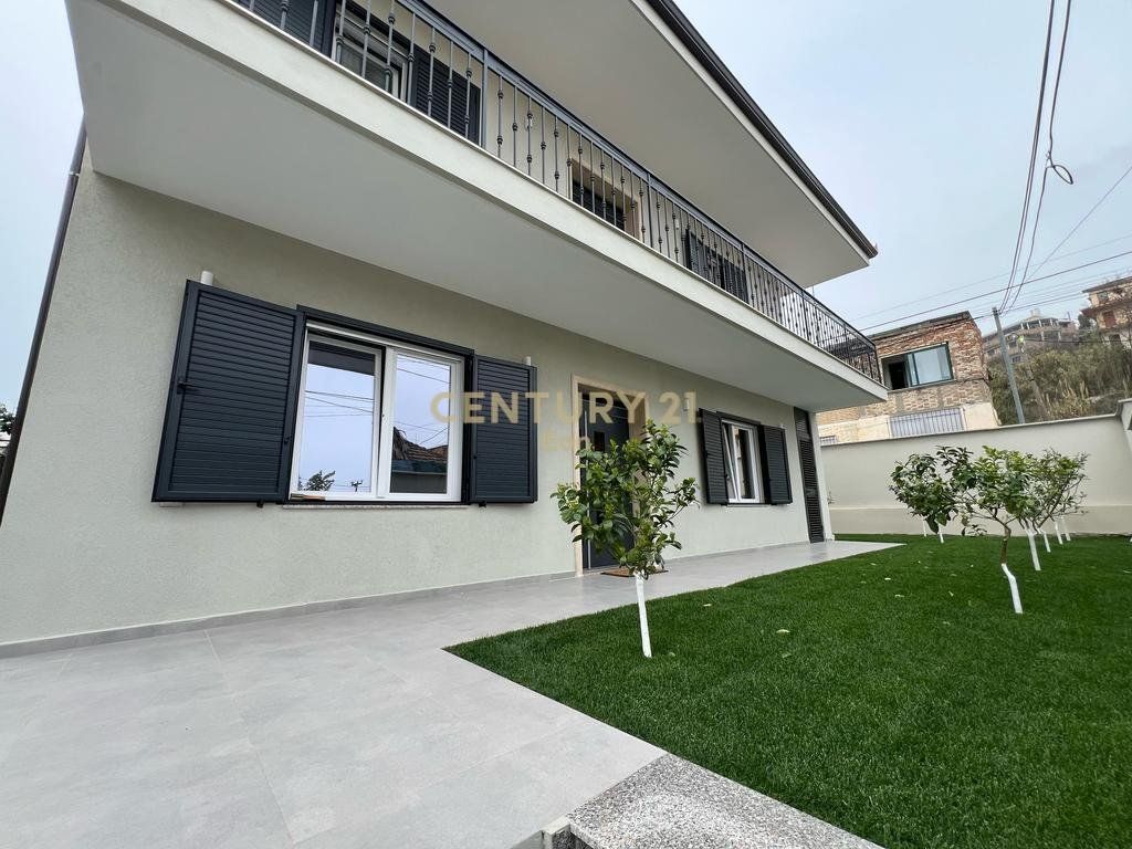 PRIVATE HOUSE FOR SALE, NEAR THE "EFTALI KOCI" SCHOOL, DURRES !