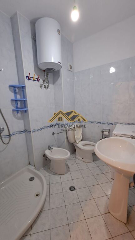 JEPET ME QIRA APARTAMENT 2+1 PLAZH, DURRES.