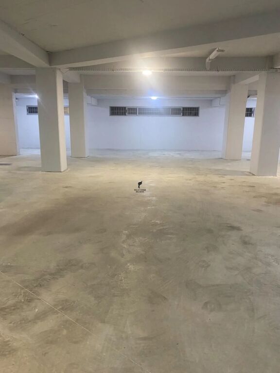 AMBIENT BIZNESI ME QERA 300 M2 ASTIR 3000 EURO FH-99087